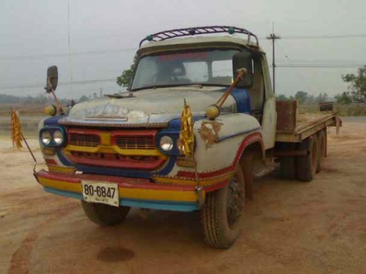 สิบล้อหัวยาวเพลาเดียวหางปลา เครื่อง145 ไม่มีทะเบียนนะครับพี่น้อง