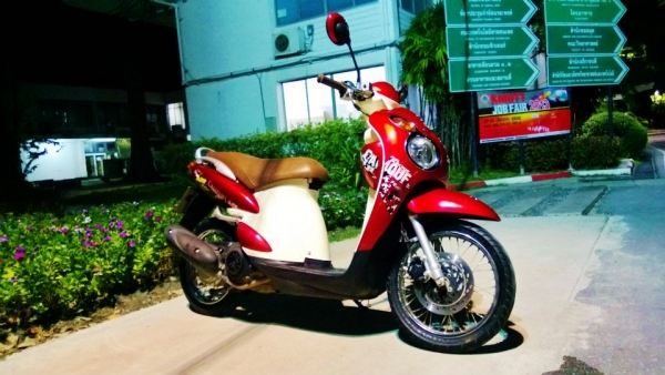 Jelato แดงแก้วสวย 2012 วิ่ง 9000 ต่อแรงๆ จะขาย Jelato แดงแก้วสวย 2012 วิ่ง 9000 ต่อแรงๆ จะขาย