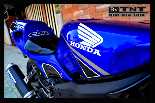 <TNT>ขาย Honda CBR(NC-23) 400 cc./ปี89/สีน้ำเงิน-ดำ/ทะเบียนแท้/แฟริ่งแต่ง..สวยๆ>>>
