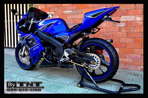 <TNT>ขาย Honda CBR(NC-23) 400 cc./ปี89/สีน้ำเงิน-ดำ/ทะเบียนแท้/แฟริ่งแต่ง..สวยๆ>>>