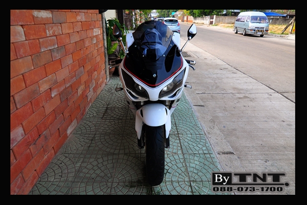 <TNT>ขาย Honda VFR(NC-30) 400 cc./ปี92/สีขาว/ทะเบียนแท้/แฟริ่งแต่ง..สวยๆ>>>>>