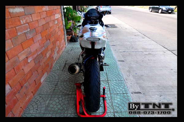 <TNT>ขาย Honda VFR(NC-30) 400 cc./ปี92/สีขาว/ทะเบียนแท้/แฟริ่งแต่ง..สวยๆ>>>>>
