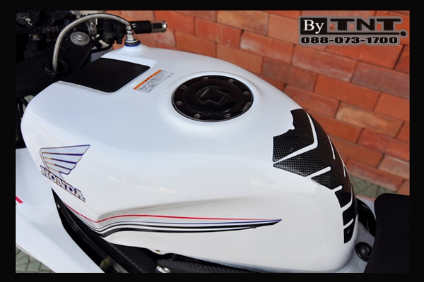 <TNT>ขาย Honda VFR(NC-30) 400 cc./ปี92/สีขาว/ทะเบียนแท้/แฟริ่งแต่ง..สวยๆ>>>>>