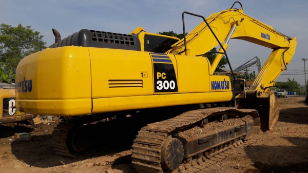 KOMATSU PC200-8 ใช้งาน 12000ช.มเอกสารเล่มทะเบียน KOMATSU PC200-8 ใช้งาน 12000ช.มเอกสารเล่มทะเบียน