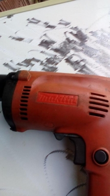 สว่าน MAKTEC MT811 430W สว่าน MAKTEC MT811 430W