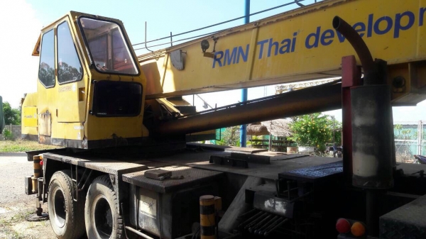 เครน grove 20 ตัน พร้อมใช้งาน