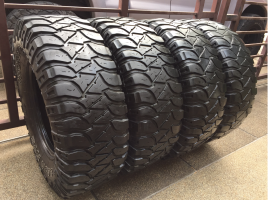 ยาง Mud Mickey Thompson 285 75 16 กลางปี14 ดอกเยอะ ไม่มีปะ ราคาไม่แพง ยาง Mud Mickey Thompson 285 75 16 กลางปี14 ดอกเยอะ ไม่มีปะ ราคาไม่แพง