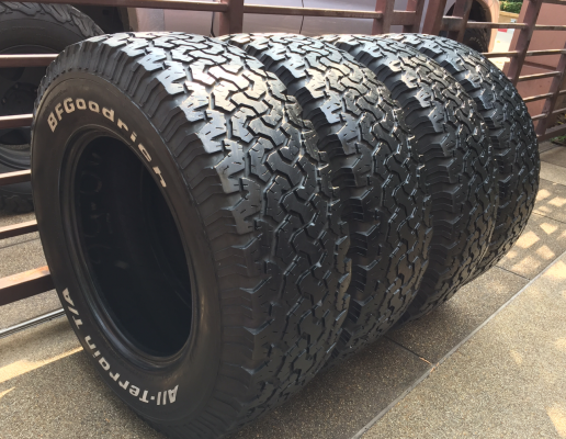 ยาง All BF Goodrich 265 70 17 ปี13 ดอกเยอะ ไม่มีปะ ราคาไม่แพง