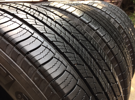 ยาง Michelin 265 60 18 ปี15 ดอกเต็ม ไม่มีปะ ราคาไม่แพง ยาง Michelin 265 60 18 ปี15 ดอกเต็ม ไม่มีปะ ราคาไม่แพง