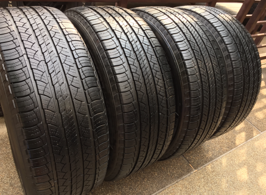 ยาง Michelin 265 60 18 ปี15 ดอกเต็ม ไม่มีปะ ราคาไม่แพง ยาง Michelin 265 60 18 ปี15 ดอกเต็ม ไม่มีปะ ราคาไม่แพง