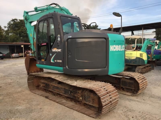 รุ่นใหม่มาแรง KOBELCO SK135SR-2 เปิดฝาข้างได้รอบ ซ่อมง่าย รถนำเข้าจากญี่ปุ่น เยี่ยมๆๆ โทร.090-986-2521 อ๊อบ