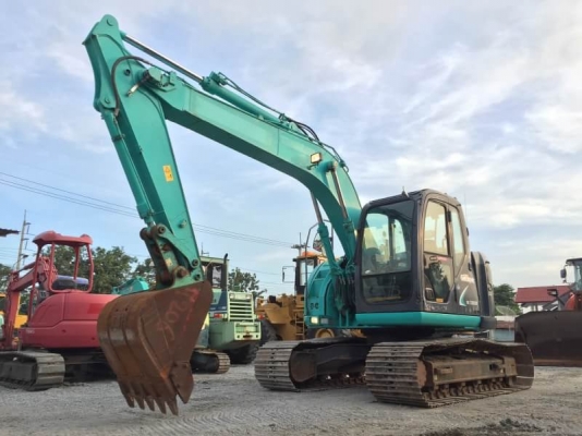 รุ่นใหม่มาแรง KOBELCO SK135SR-2 เปิดฝาข้างได้รอบ ซ่อมง่าย รถนำเข้าจากญี่ปุ่น เยี่ยมๆๆ โทร.090-986-2521 อ๊อบ
