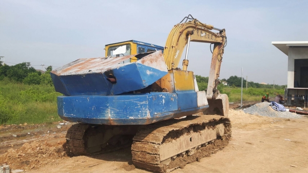 ขายรถแบคโฮ KOMATSU PC100-3