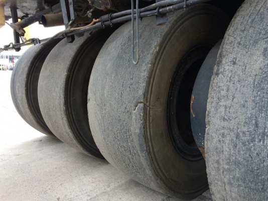 รถบด Komatsu รุ่น JW210 ปี 1993 นำเข้าจากญี่ปุ่น ราคาไม่แพงครับ