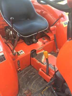 279000บาทครับ L3608 สวยๆงามๆครับ เครื่องดีมากๆครับ เกียร์ดีไม่มีหอน แห้งๆไม่มีรั่วซึมครับ