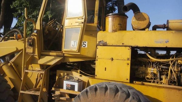 ขายรถตักล้อยาง JH65 สภาพพร้อมใช้งาน ราคา390,000 สนใจโทร 090-8588220คุณนะ 093-3258446คุณบิว หรือเข้าดูสินค้าอื่นๆได้ที่ www.narong2truck.com หรือ www.truck.in.th/498 หรือเพจFacebook ณรงค์ ซื้อขายรถมือสอง (เว็บไซต์ส่วนตัว) หรือFacebook คุณนะ รถบรรทุก