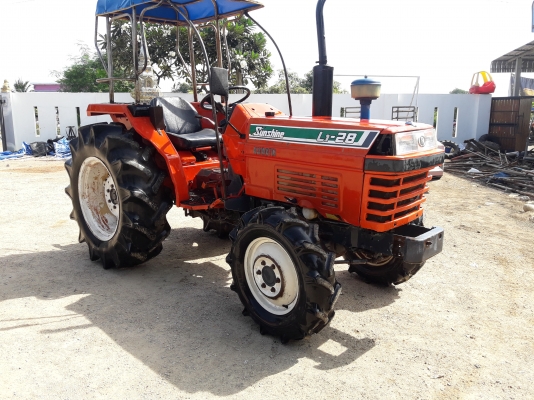 ขาย คูโบ้ต้า L1-285 สองเพลาสวยเดิมๆ สภาพสวย ใช้งานได้เลย ยางดี