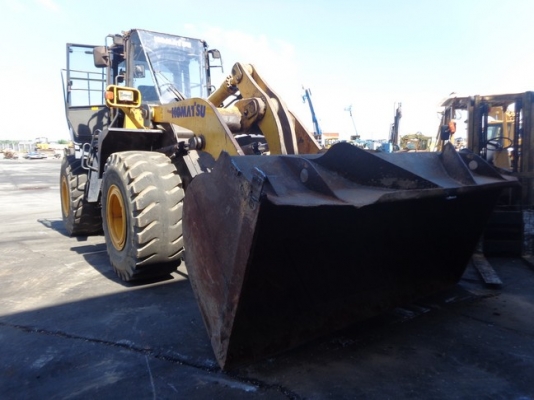 ขายรถตักล้อยาง KOMATSU รุ่น WA 380-6 สภาพสวยมากๆ