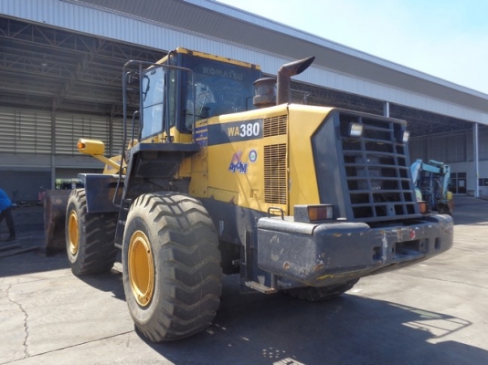 ขายรถตักล้อยาง KOMATSU รุ่น WA 380-6 สภาพสวยมากๆ