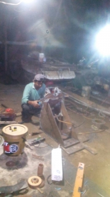 รับสั่งทำบุ้งกี้ รถแมคโค ขุดฟุ๊ตติ้ง ตอม่อ เสาเข็ม กว้าง ตามขนาดที่ต้องการ ทั้งรถเล็ก รถใหญ่