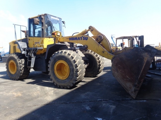 ขายรถตักล้อยาง KOMATSU รุ่น WA 380-6 สภาพสวย ราคาไม่แพง