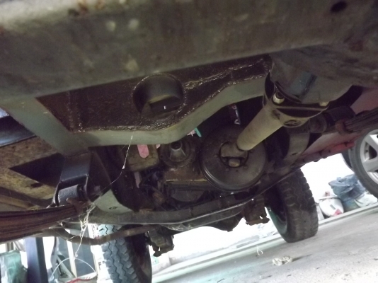 ขายเครื่องยนต์ อีซูซุ c 240 ชนเกียร์ ขับสี่ ขายเครื่องยนต์ อีซูซุ c 240 ชนเกียร์ ขับสี่