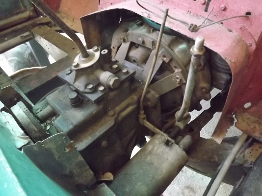 ขายเครื่องยนต์ อีซูซุ c 240 ชนเกียร์ ขับสี่ ขายเครื่องยนต์ อีซูซุ c 240 ชนเกียร์ ขับสี่