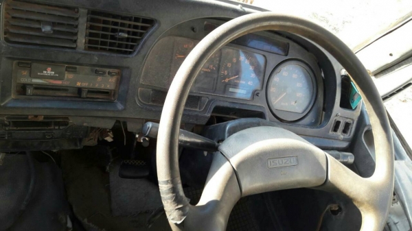 ขายIsuzu230hpดั้มมีระบบลากพ่วง สภาพพร้อมใช้ ติดต่อคุณอ๊อฟพิจิตร086-737-9991 ขายIsuzu230hpดั้มมีระบบลากพ่วง สภาพพร้อมใช้ ติดต่อคุณอ๊อฟพิจิตร086-737-9991