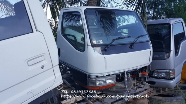 FROM JAPANหัวเก๋งรถบรรทุก4 ล้อ,6 ล้อเล็ก / CABIN MITSUBISHI CANTER(รุ่นยกหัวไม่ได้) ราคาเพียง 55,000 บาท สนใจรีบติดต่อ 0819337688