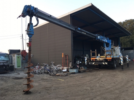 รถเจาะ สว่าน aichi D70 A / 6HH1