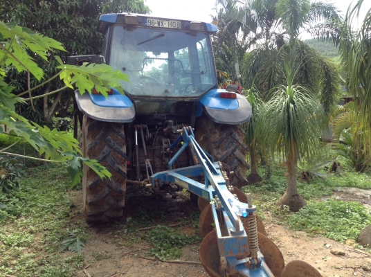 ขายด่วนครับ Newholland 7840 คานหน้า Newholland รถลงร้านมาได้ ไม่ถึงปีครับ