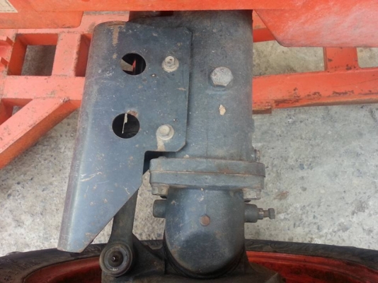 คูโบต้า L4708DT 4 WD ใบมีดตราช้าง เครื่องดี เกียร์ดี ขายตามสภาพ เล่มทะเบียนพร้อม