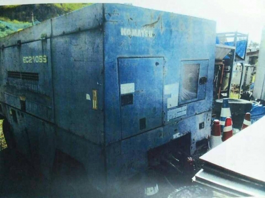 ขายปั้มลม Komatsu 650 Cfm  10.5 Bar เครื่องยนต์ Hino Ho7C สนใจ 0909527888