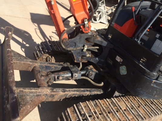 ขายรถขุดแบ็คโค kubota พร้อมหัวแย็ค ช่วงล่างดี บูมสวยเครื่องเดิมพร้อมทำงาน