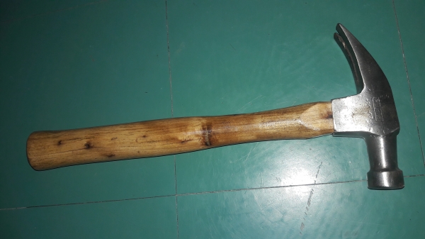 ขายค้อนหงอนตรง 20oz. PLUMB  Made in USA.งานเก่ามือสองสภาพดี