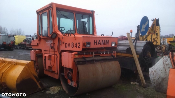 รถบด 2ล้อเหล็ก  ขับเคลื่อน2ล้อ หน้า L+RหลังL+R. อิสระ4ล้อ