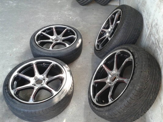 ขอบ17นิ้ว4รู100 พร้อมยาง ชุดนี้ ราคา 6700 บาท