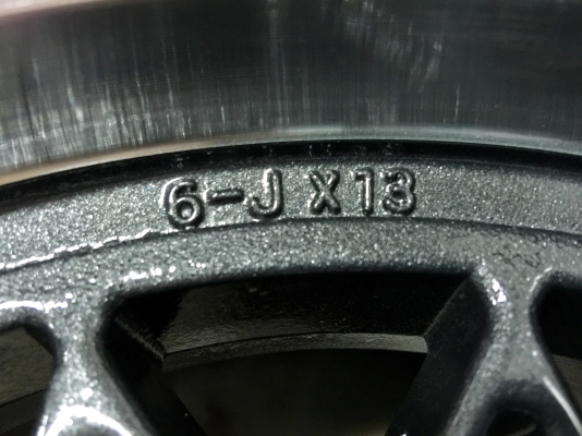 ขายแม็กซ์ HOTWIRE 4 ขอบ 13" 4 รู 110 กว้าง 6" ET13 ขายแม็กซ์ HOTWIRE 4 ขอบ 13" 4 รู 110 กว้าง 6" ET13