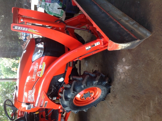 ขาย L3608SP พร้อมใบดันหน้า ผานหลัง รถทำงาน426ชั่วโมง รถสีเดิมทั้งคั้น รถใหม่มากแทบไม่ต้องติกันเรยคับ