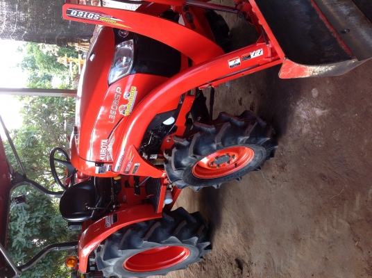 ขาย L3608SP พร้อมใบดันหน้า ผานหลัง รถทำงาน426ชั่วโมง รถสีเดิมทั้งคั้น รถใหม่มากแทบไม่ต้องติกันเรยคับ