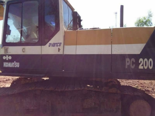 ขายรถแบคโค KOMATSU PC200-5 ไฟฟ้าครบ เอกสารใบซื้อขาย ราคา495,000 สนใจโทร 090-8588220คุณนะ 093-3258446คุณบิว หรือเข้าดูสินค้าอื่นๆได้ที่ www.narong2truck.com หรือ www.truck.in.th/498 หรือเพจFacebook ณรงค์ ซื้อขายรถมือสอง (เว็บไซต์ส่วนตัว) หรือFacebook คุณนะ