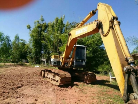 ขายรถแบคโค KOMATSU PC200-5 ไฟฟ้าครบ เอกสารใบซื้อขาย ราคา495,000 สนใจโทร 090-8588220คุณนะ 093-3258446คุณบิว หรือเข้าดูสินค้าอื่นๆได้ที่ www.narong2truck.com หรือ www.truck.in.th/498 หรือเพจFacebook ณรงค์ ซื้อขายรถมือสอง (เว็บไซต์ส่วนตัว) หรือFacebook คุณนะ