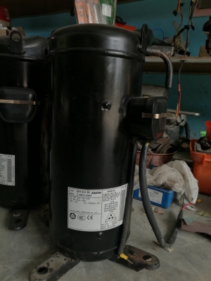 ขาย คอมแอร์ ใช้ไฟ 380v ใช้ไฟ 3 เฟส 56000btu พร้อมใช้งาน ขาย คอมแอร์ ใช้ไฟ 380v ใช้ไฟ 3 เฟส 56000btu พร้อมใช้งาน
