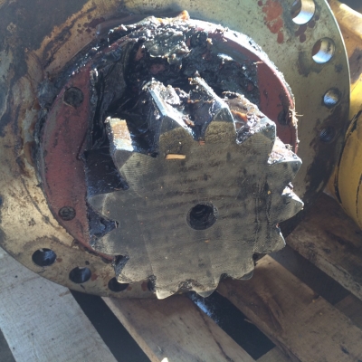 ขายมอเตอร์สวิง โคมัตซุ 2PC 200