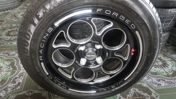 ขายล้อใหม่ 15 ลูกโม่ 4รู100 ยางเปอร์เช็น 4 ล้อ ขายล้อใหม่ 15 ลูกโม่ 4รู100 ยางเปอร์เช็น 4 ล้อ