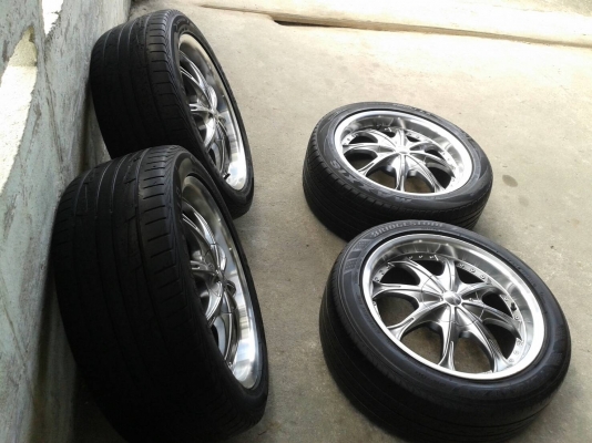 ขอบ17นิ้ว5รู100/114 พร้อมยาง ชุดนี้ ราคา 7300 บาท