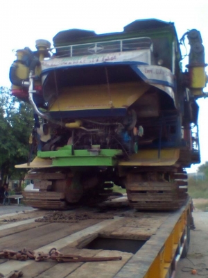 ขายรถเกี่ยวข้าวศักดิ์พัฒนา ช่วงล่าง12 เครื่อง195 เทอร์โบว์ อุ้ม2.5ตัน