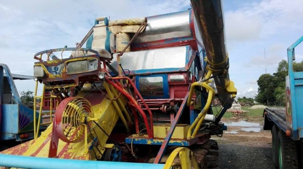 ขายรถเกี่ยวข้าว ช้างน้อยจอมพลังอุ้ม1.5ตัน เกษตรพัฒนา ช่วงล่าง10เครื่องอีซูซุ185