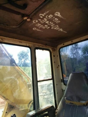 KOMATSU PC 200-5 KOMATSU PC 200-5