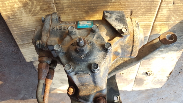 ขายกระปุกพวงมาลัยเพาเวอร์ FUSO 527